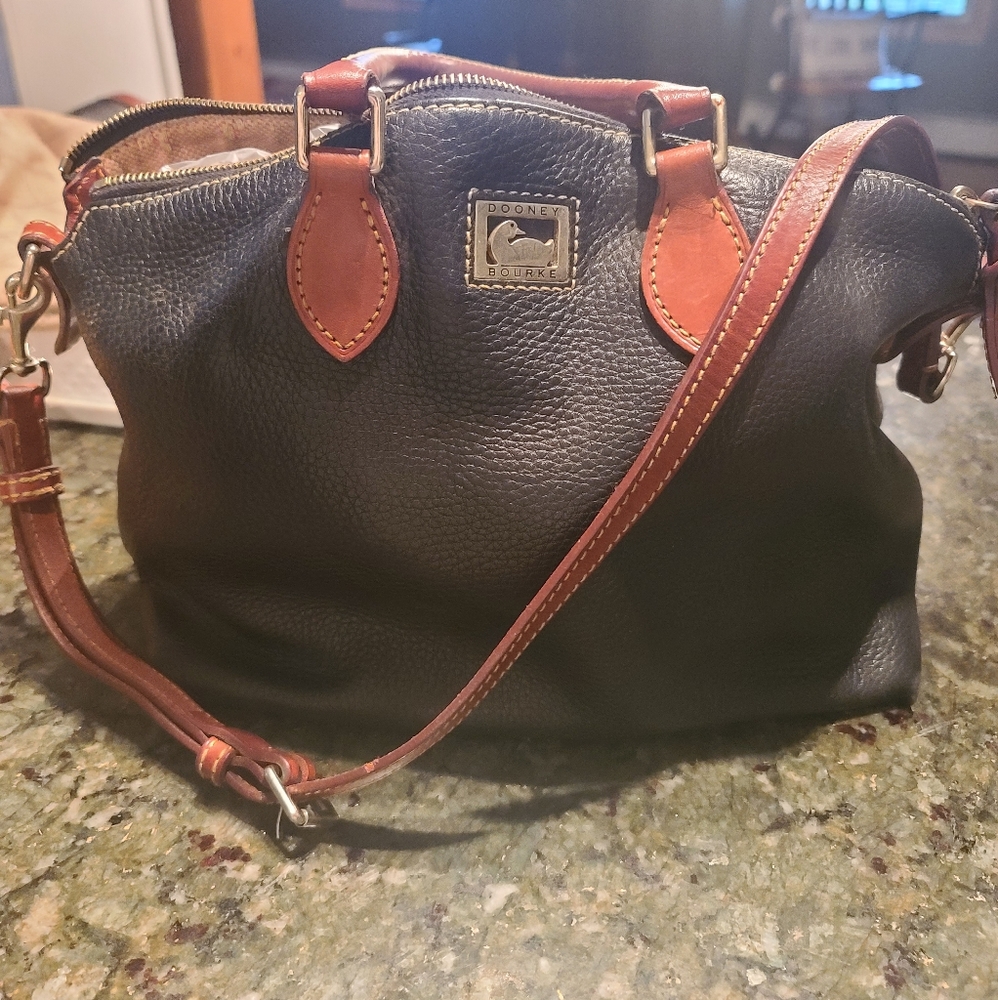 Dooney & Bourke